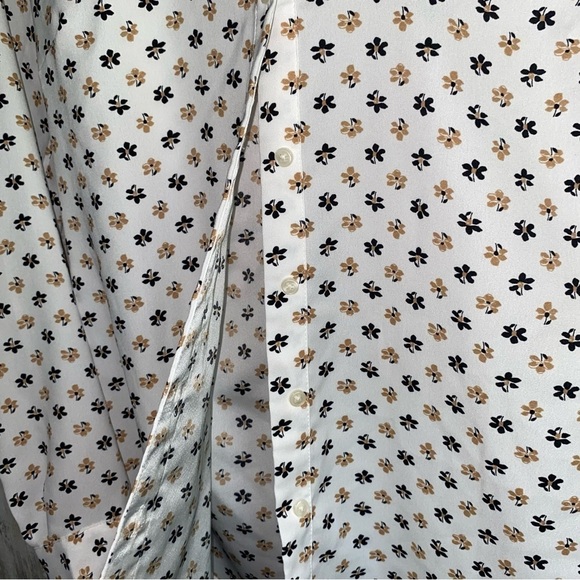 Ann Taylor White Floral Button Down - Picture 2 of 5